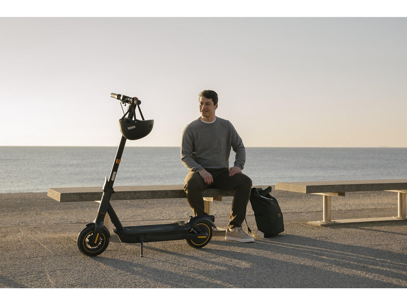 Segway Ninebot Kickscooter MAX G2 D (20 km/h)