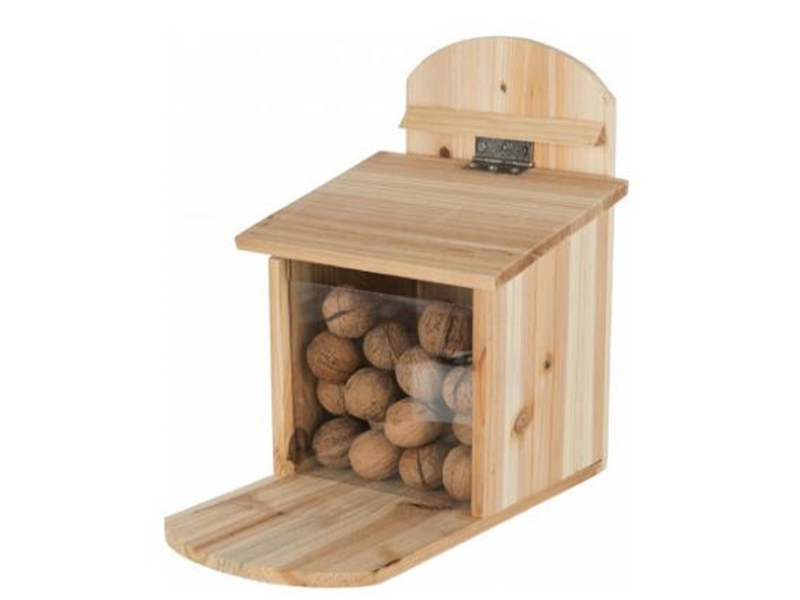Trixie Feeding Station for Squirrels 20 × 30 × 30 cm