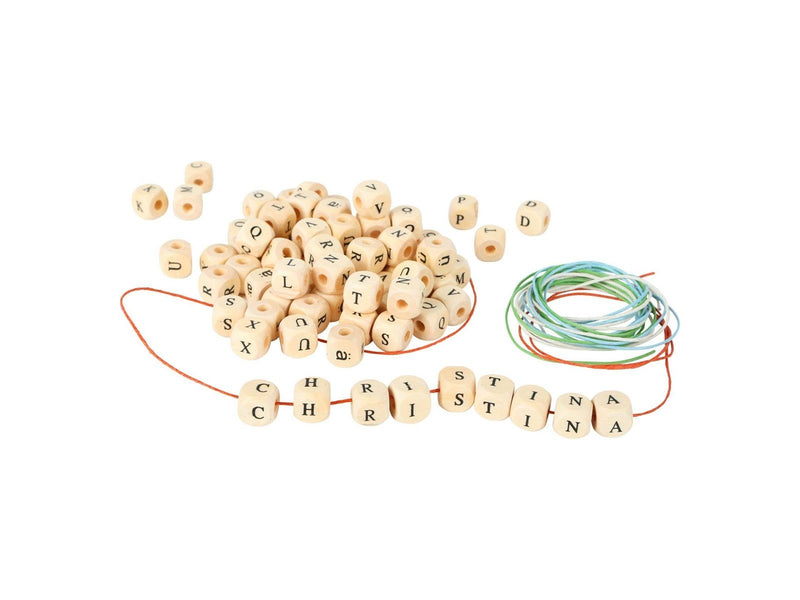 Small Foot - Wooden Letter Bead Necklace Making 3