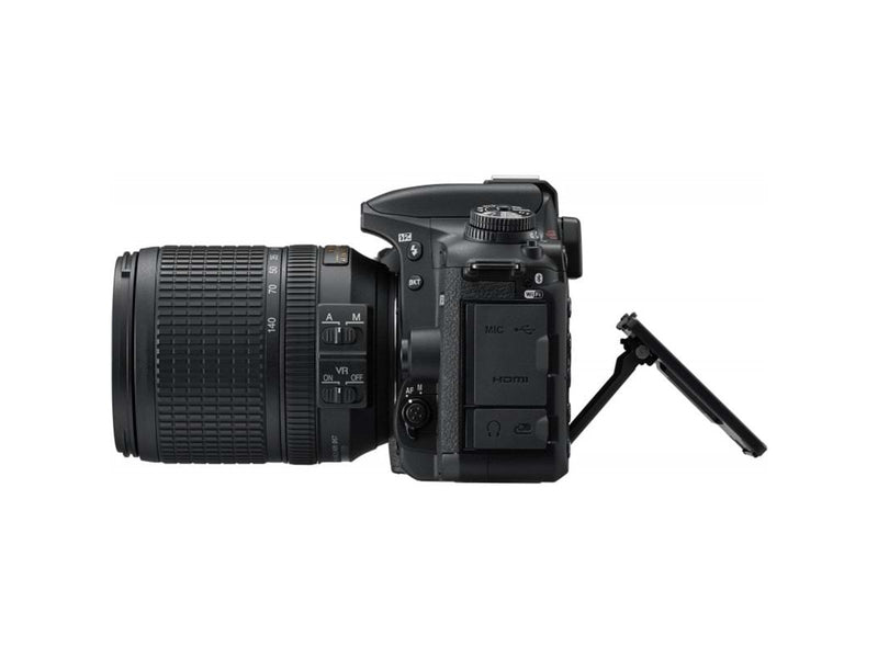 Nikon D7500 18-140mm VR