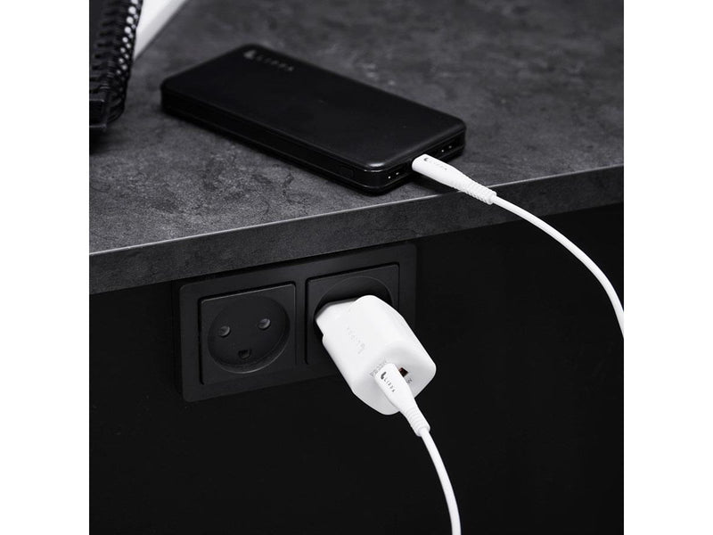 Lippa 33W USB-C PD & USB-A QC GaN Wall Charger - White