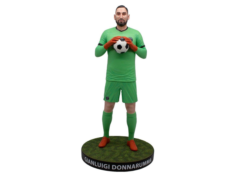 Footballs Finest - GIANLUIGI DONNARUMMA - OFFICIAL PSG - FOOTBALL'S FINEST 60CM RESIN STATUE - Figur