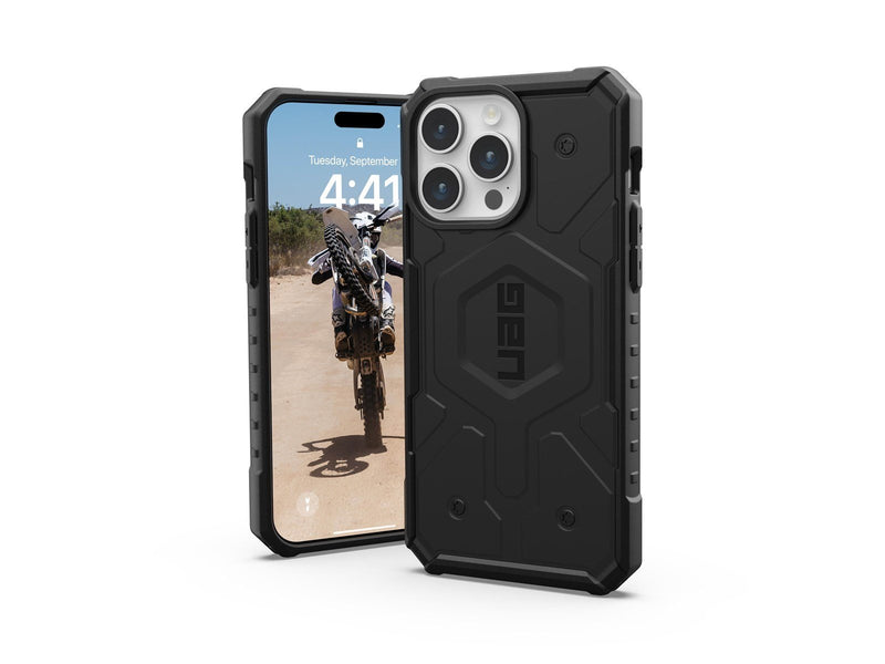 UAG Pathfinder MagSafe - black - iPhone 15 Pro Max