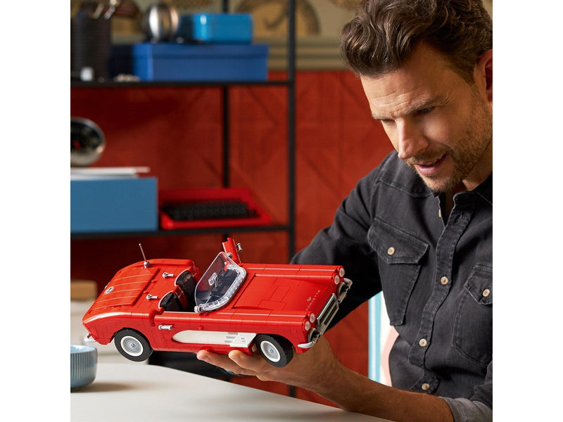 LEGO Icons 10321 Corvette