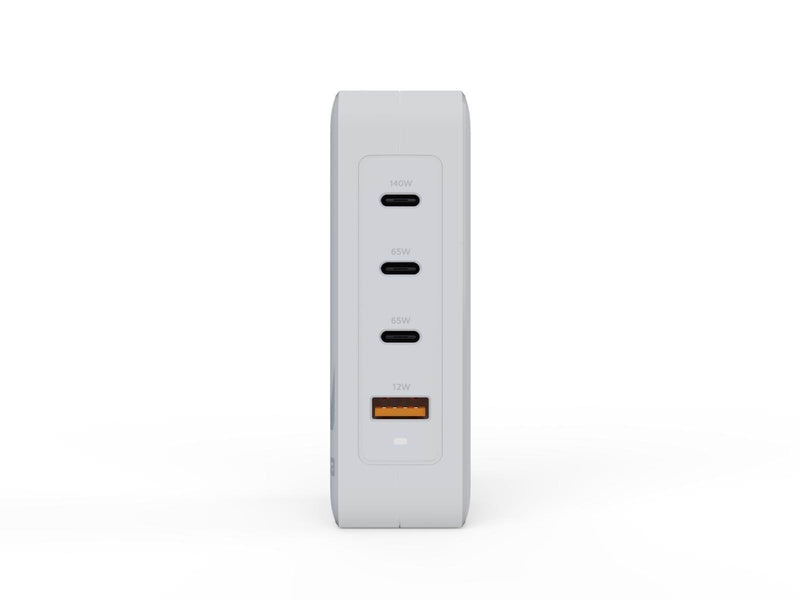 Xtorm 140W GaN-Ultra Travel Charger/USB-C PD Cable White