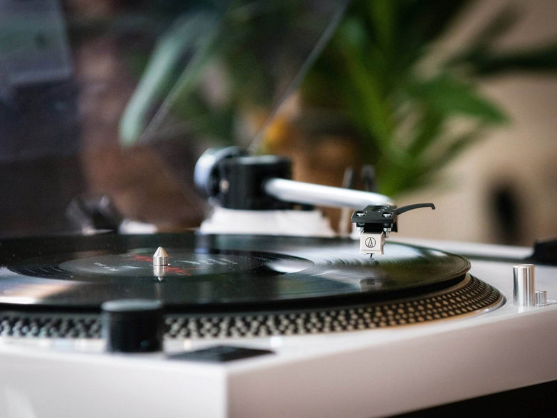 Lenco L-3810WH - Direct-drive Record Player with USB/PC encoding - White - Plattenspieler Weiß