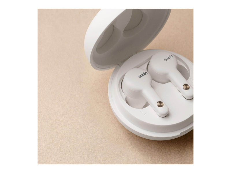 Sudio A2WHT headphones/headset