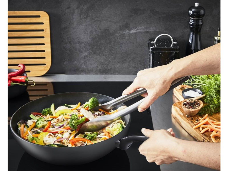 Tefal Hard titanium PRO Frypan 24 cm Black