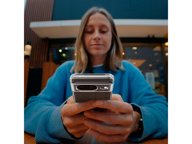 Spigen Ultra Hybrid - crystal clear - Google Pixel 8