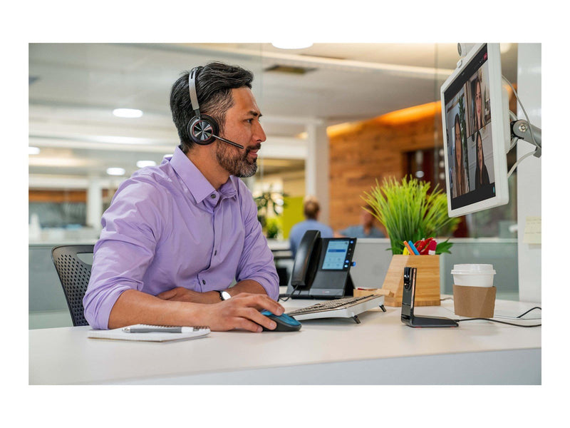 Poly Voyager Focus 2 | On Ear Wireless headset | Microphone | Active noisereduction