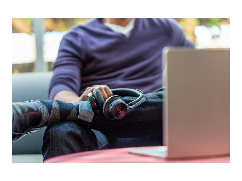 Poly Voyager Focus 2 | On Ear Wireless headset | Microphone | Active noisereduction