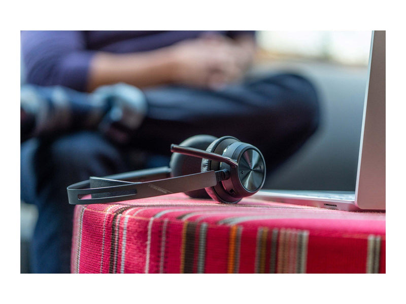 Poly Voyager Focus 2 | On Ear Wireless headset | Microphone | Active noisereduction