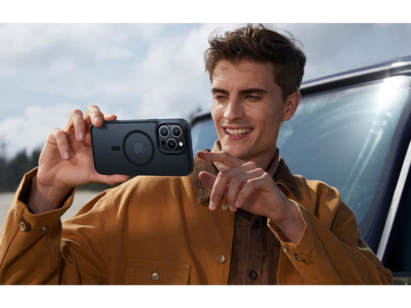 Torras Guardian-Mag Case for iPhone 15 Pro (Black)