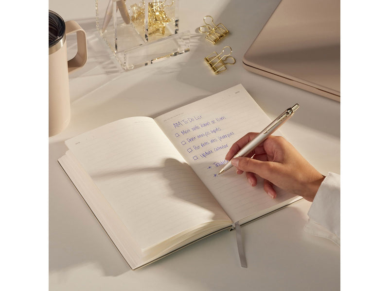 Parker IM Monochrome Kugelschreiber | blaue Tinte | Oberfläche und Zierteile in Champagnerfarben | medium Spitze | Geschenkbox
