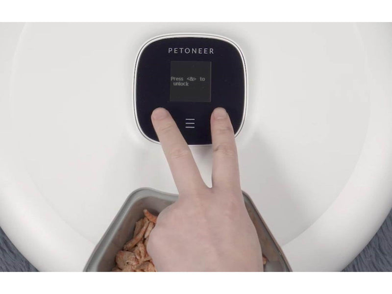 Petoneer Intelligent Food Dispenser  NutriSpin