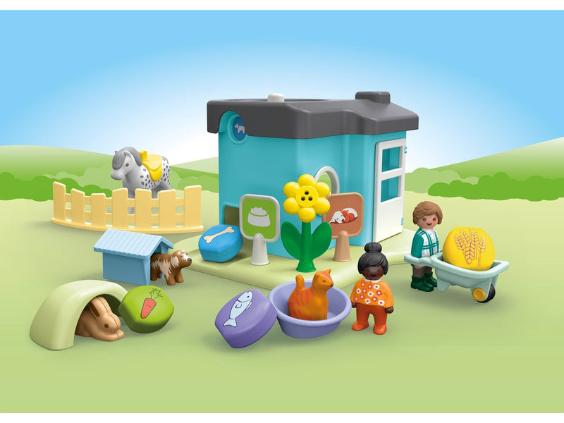 Playmobil 1.2.3 - Junior: Animal Home with Treat Dispenser