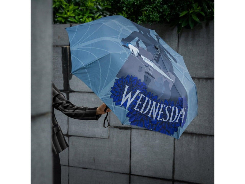 Cinereplicas Wednesday with Cello