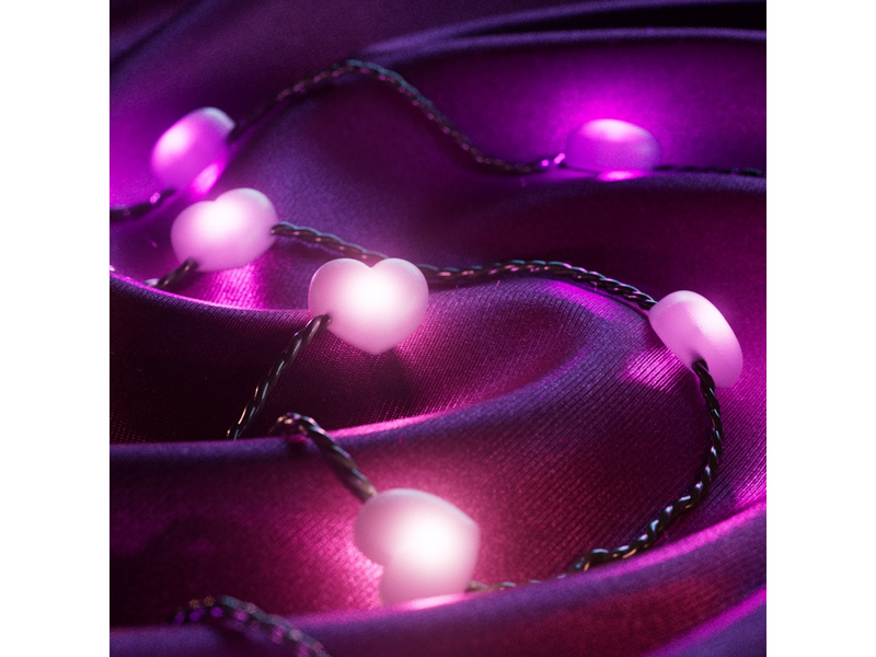 Twinkly Candies – 100 Heart-shaped RGB LEDs Clear Wire USB-C
