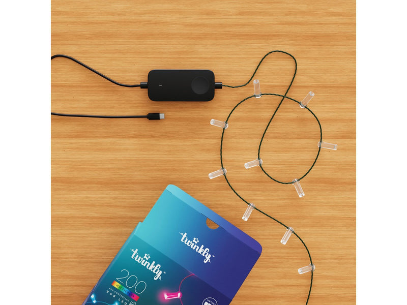 Twinkly Candies – 200 Candle-shaped RGB LEDs Green Wire USB-C