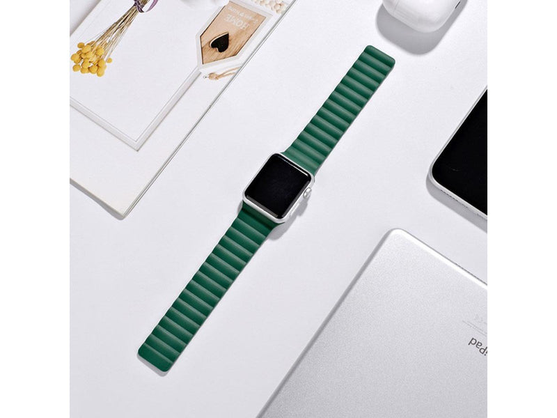 Lippa Apple Watch Magnetic Silicone Strap 42/44/45/49 - Dark Green