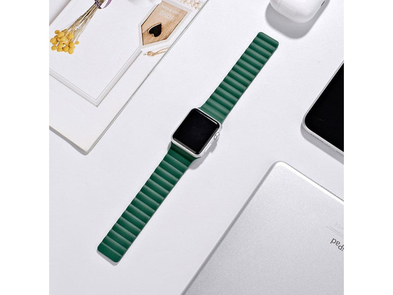 Lippa Apple Watch Magnetic Silicone Strap 38/40/41 - Dark Green