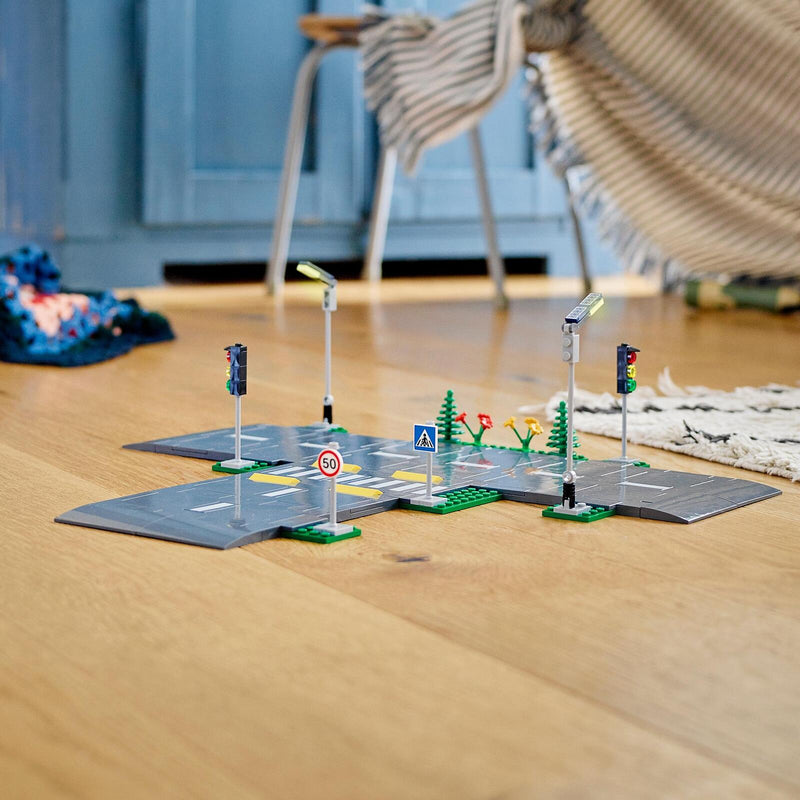 LEGO® City Straßenkreuzung mit Ampeln 60304