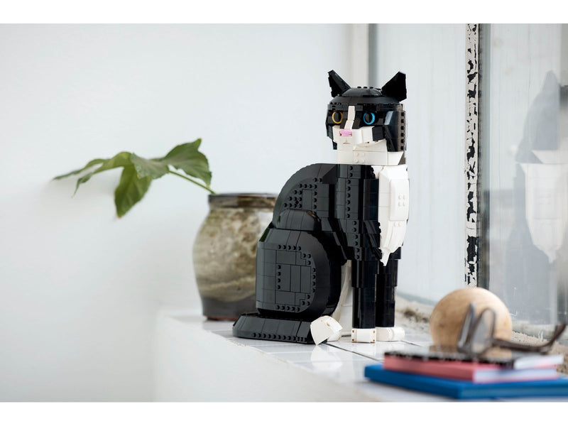 LEGO Ideas 21349 Schwarz-weiße Katze