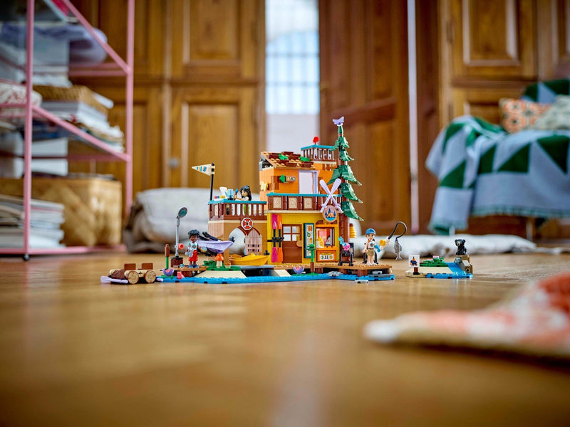 LEGO Friends 42626 Abenteuercamp mit Kayak