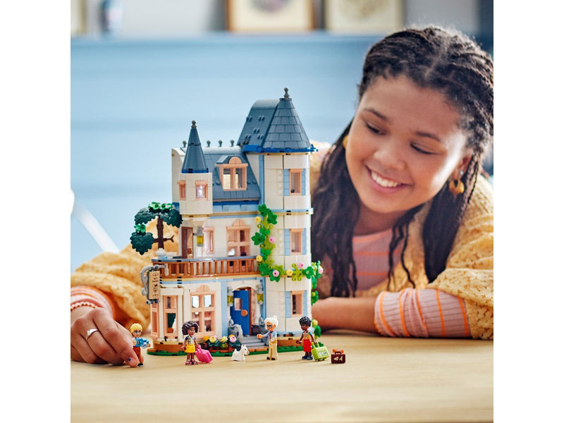 LEGO Friends 42638 Burg mit Ferienunterkunft