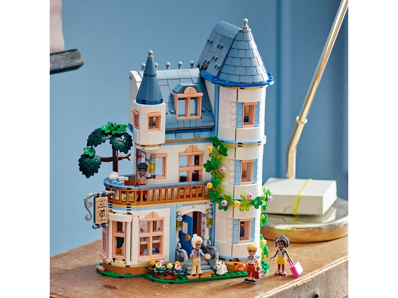 LEGO Friends 42638 Burg mit Ferienunterkunft