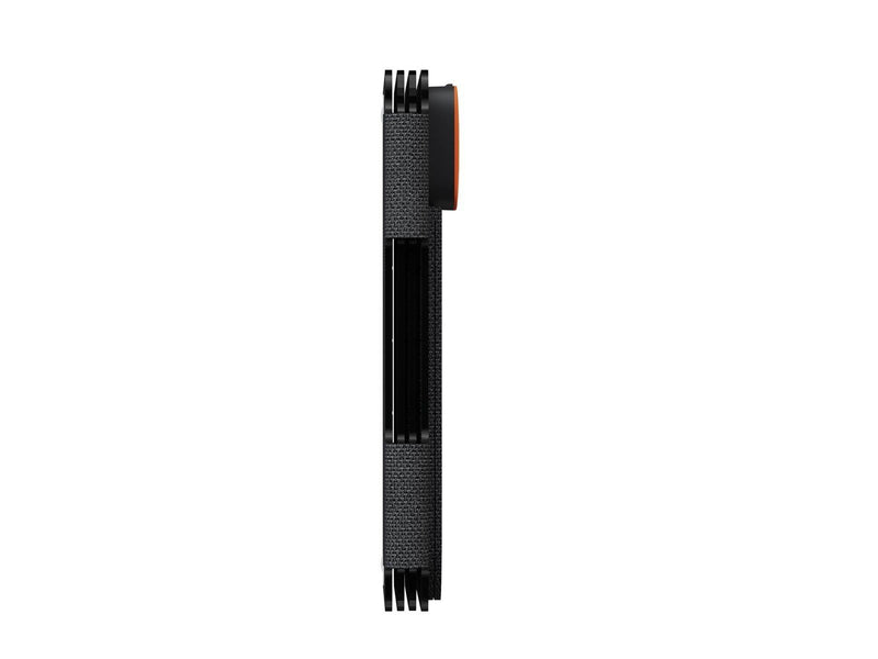 Xtorm Powerful 28W Solar panel IPX4 USB-C/A outputs