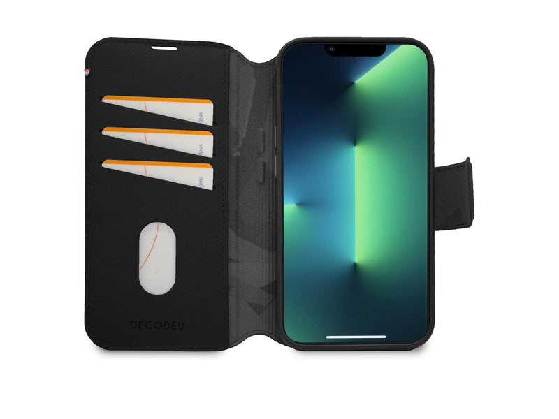 Decoded Leather Detachable Wallet - black - iPhone 14 Plus