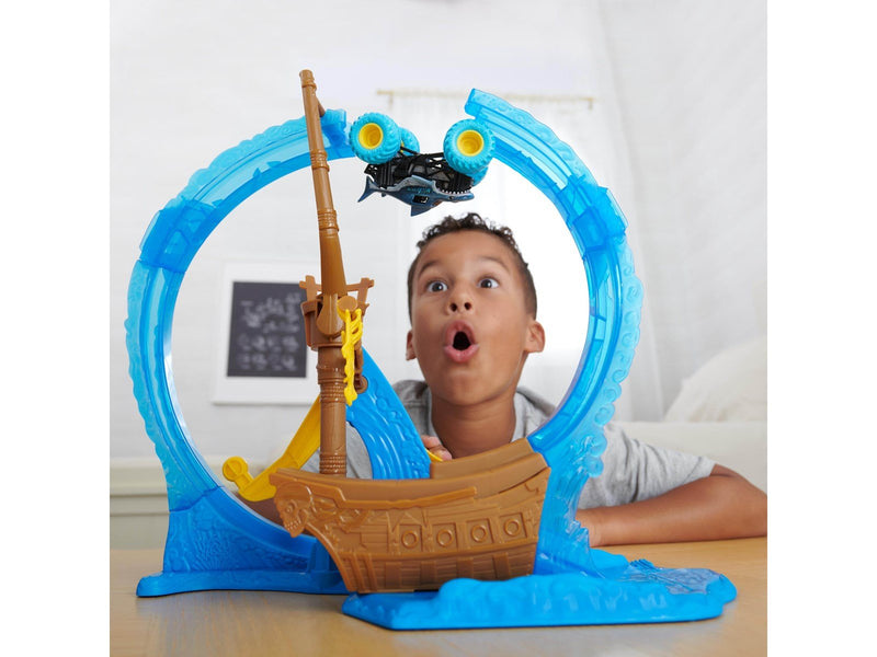 Monster Jam Megalodon Loop of Doom Playset