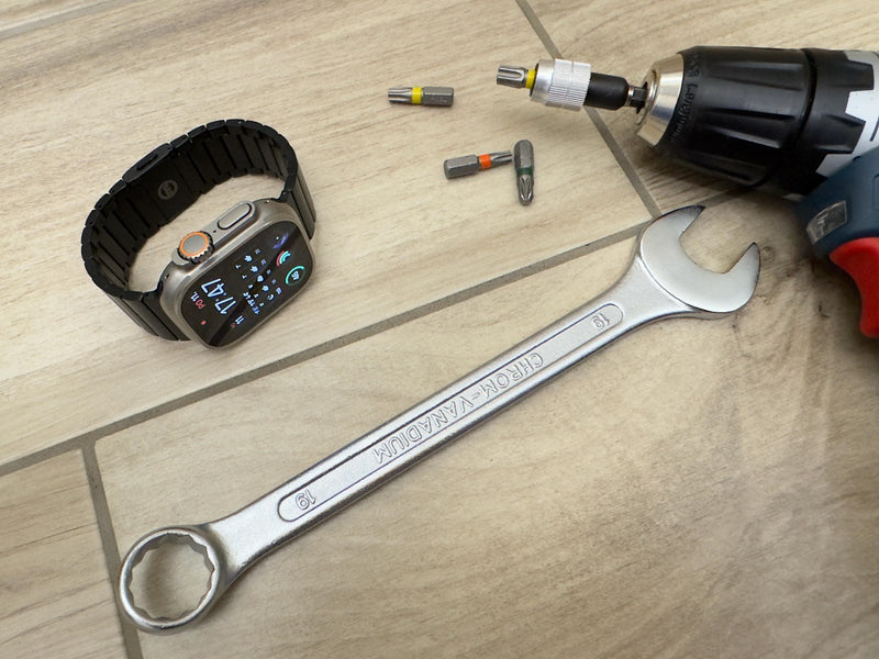 Mobile Origin Watch Titanium Band - black - Apple Watch 49mm/45mm/44mm/42mm