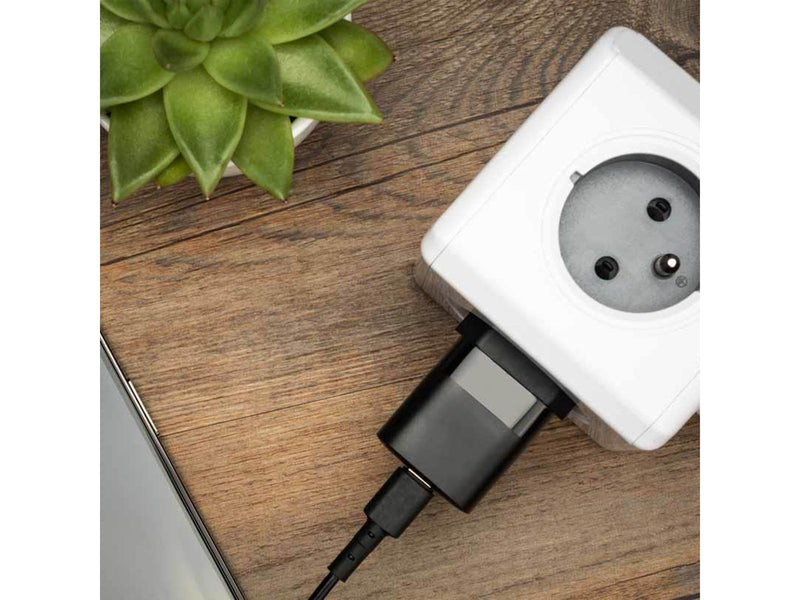 FIXED Super Fast Mini Home Charger USB-C PD 30W Black