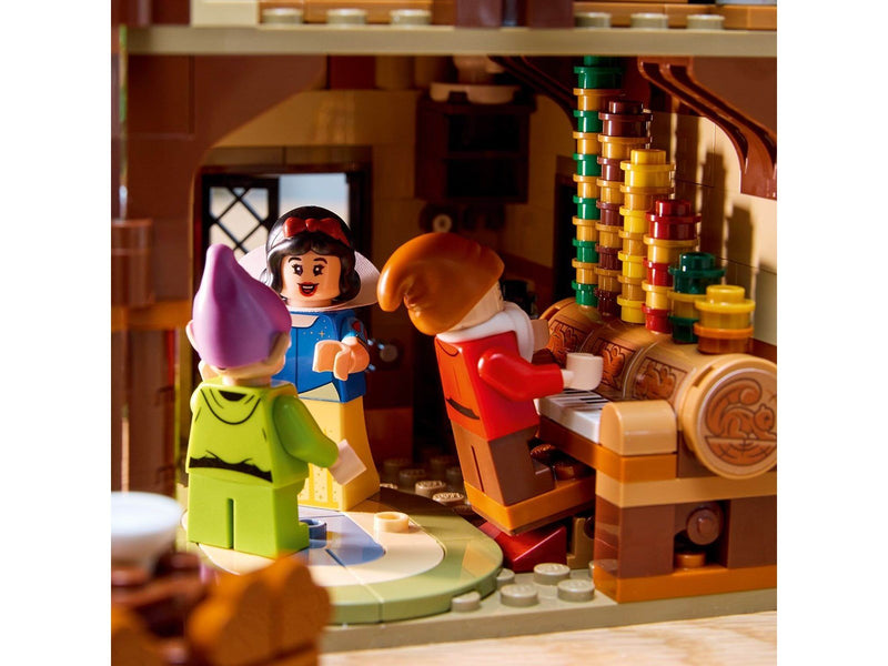 LEGO Disney 43242 Die Hütte von Schneewittchen und den sieben Zwergen