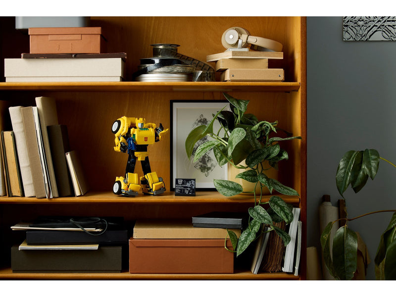 LEGO Icons 10338 Bumblebee