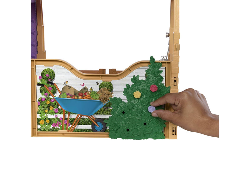 Barbie Mysteries The Great Horse Chase Ultimate Stable Playset