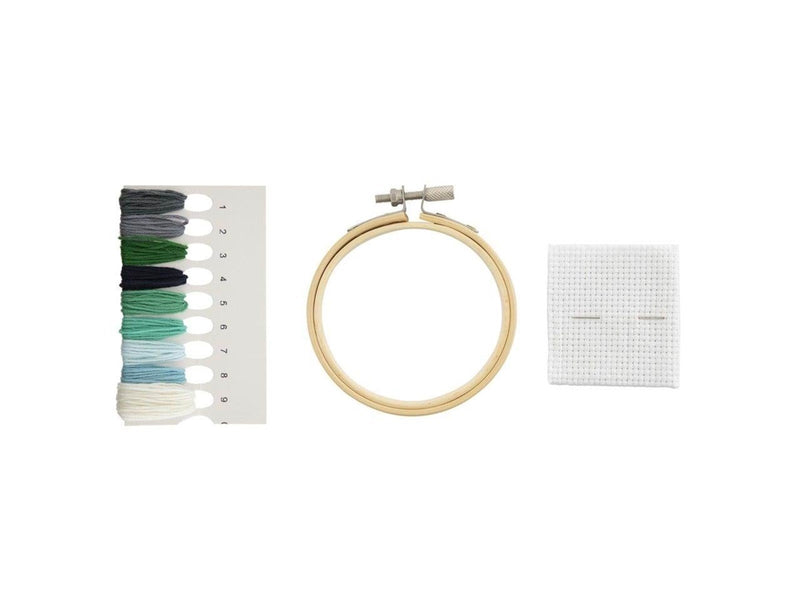 Creative Craft Group Craft ID - Mini embroidery kit - Car (CR1712)