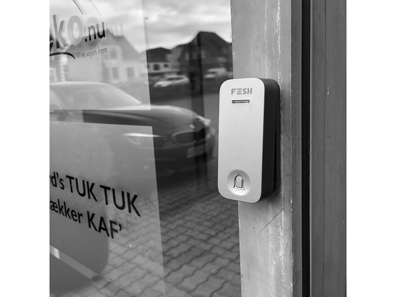 Foss Europe FESH Smart Home Doorbell - Coal grey