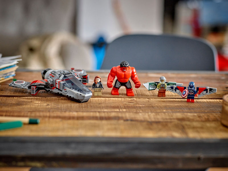 LEGO Super Heroes Marvel 76292 Captain America vs. Red Hulk Battle