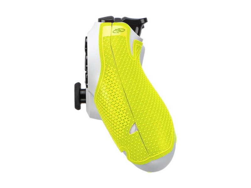 Lizard Skins DSP Controller Grip for PlayStation 4 - Neon - Miscellaneous - Sony PlayStation 4