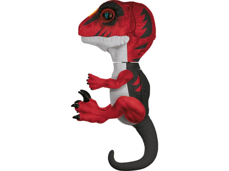 Untamed Raptor Face off Dino