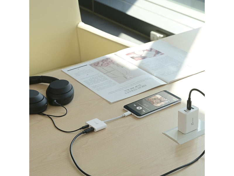 j5create USB-C to 3.5mm Audio Adapter (with PD)