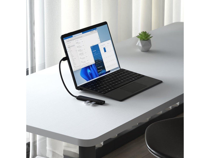 Satechi 4-in-1 USB-C Slim Multiport Adapter 4K - Black