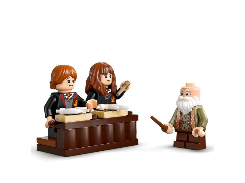 LEGO Harry Potter 76442 Hogwarts™ Castle: Charms Class
