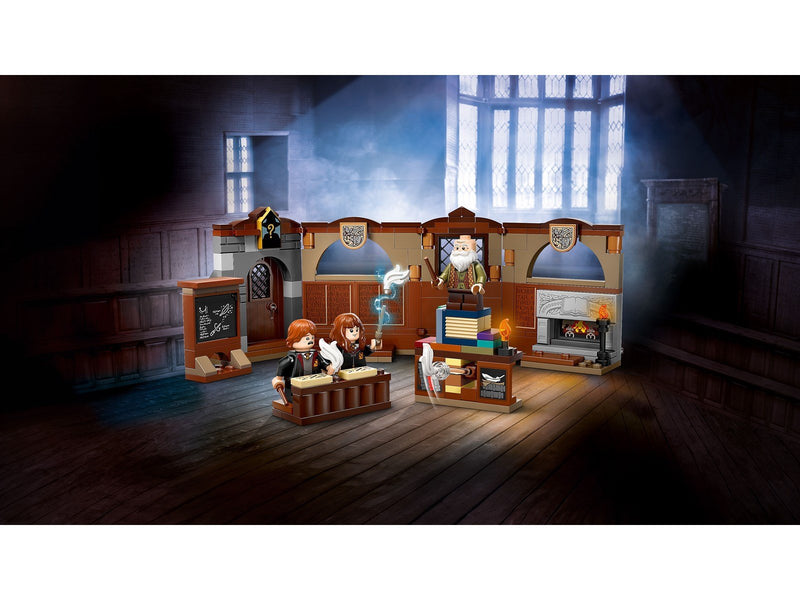 LEGO Harry Potter 76442 Hogwarts™ Castle: Charms Class