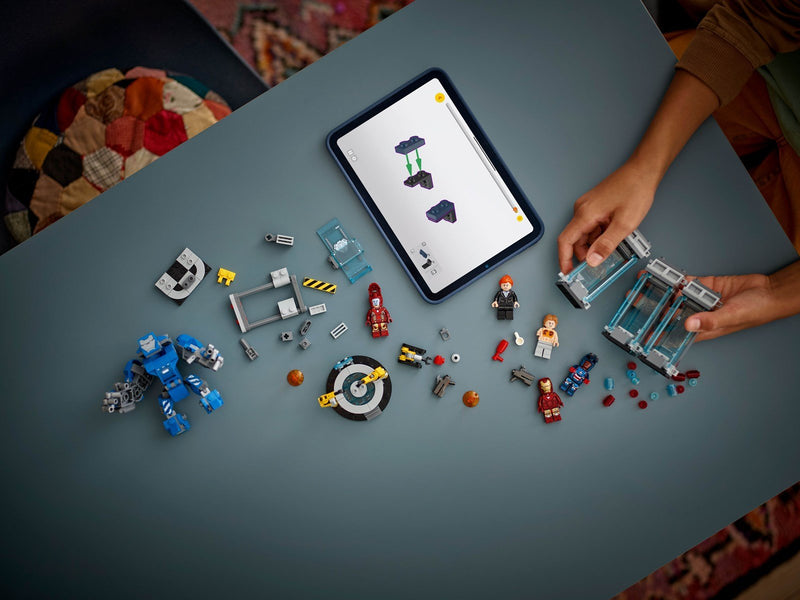 LEGO Super Heroes Marvel 76315 Iron Mans Labor: Halle der Rüstungen