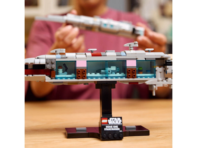 LEGO Star Wars 75405 Home One Starcruiser