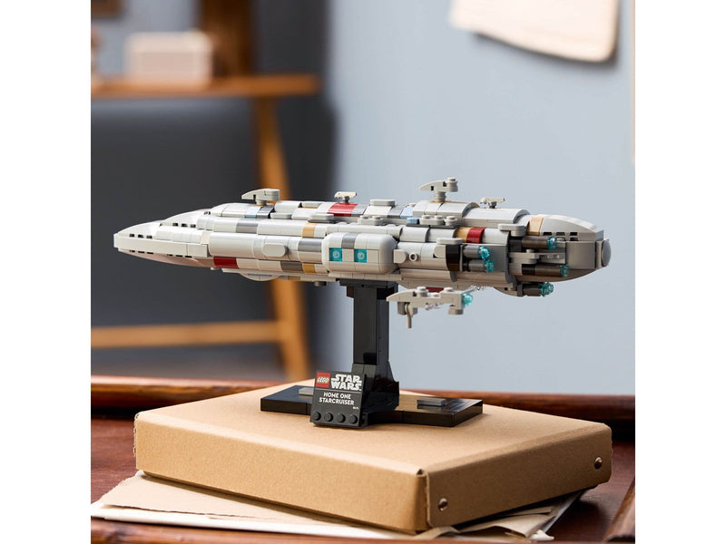 LEGO Star Wars 75405 Home One Starcruiser